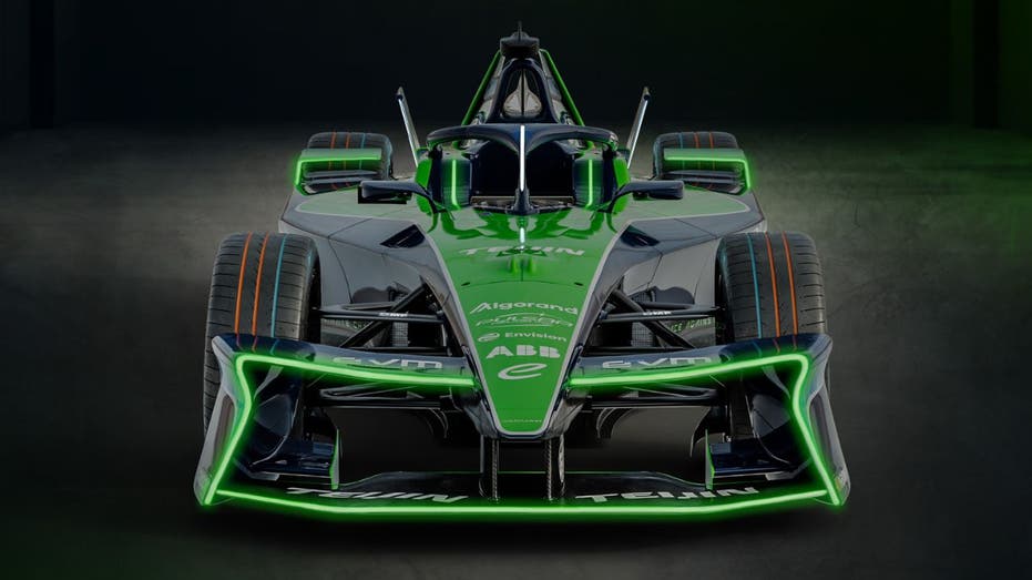 Lightning Fast Formula E Race Car Does 0 60 In 1.82 Seconds Flat