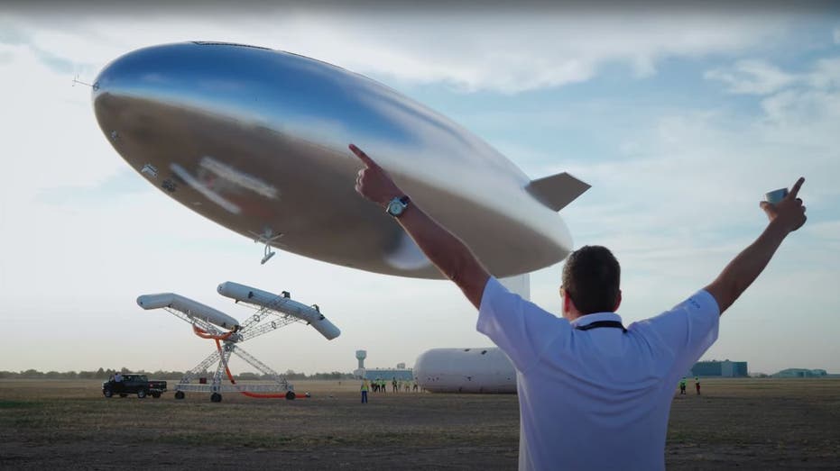 Solar Powered Blimp Could Bring High Speed Internet To Your Area